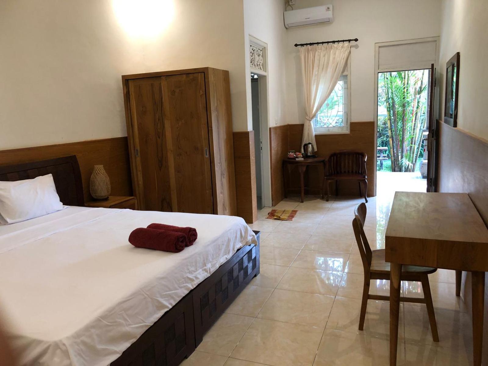 Pande Homestay Canggu Buitenkant foto